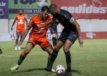 No primeiro ano jogando pelo Brusque, Wallace pode levantar o troféu de campeão catarinense