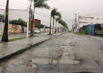 Presidente da Câmara denuncia aplicação de 26 multas em 1 dia por não uso do cinto de segurança em avenida que se encontra em reforma