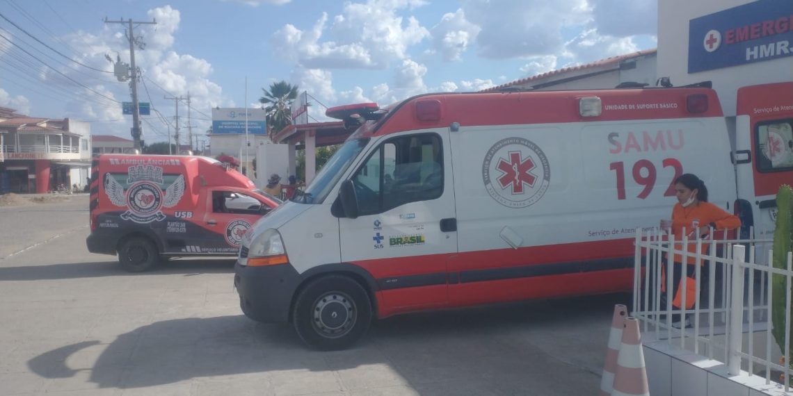 Homem é socorrido em estado grave após receber um golpe de faca do próprio irmão