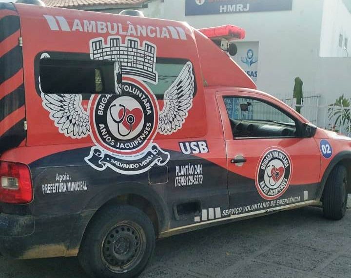 Jovem lavrador tem mão parcialmente mutilada em máquina de moer palma