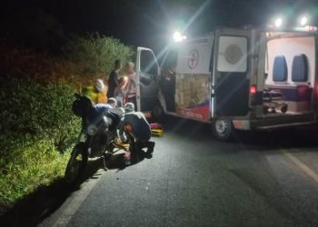 Brigada Anjos Jacuipenses socorre casal e criança vítimas de capotamento na BA 120