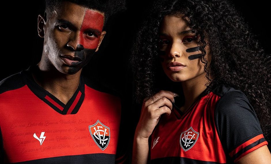 Vitória divulga os novos uniformes da temporada 2022; veja fotos