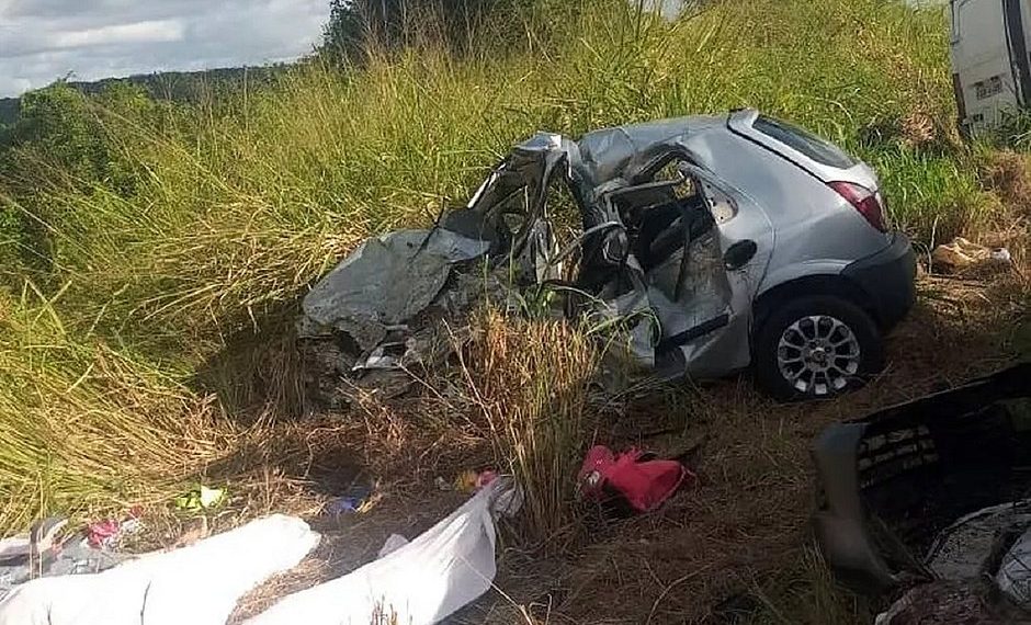 Acidente na BR-101 mata quatro pessoas da mesma família