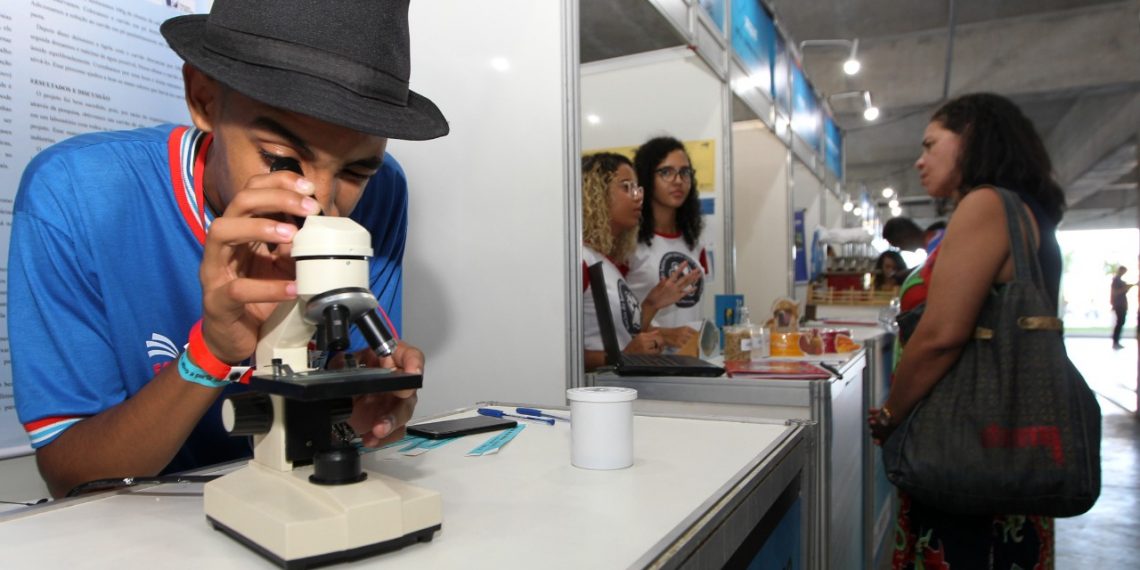 Escolas estaduais têm até 23 de maio para adesão à 10ª edição da Feira de Ciências, Empreendedorismo e Inovação da Bahia