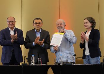 PSB indica Alckmin como vice para compor chapa com Lula nas eleições