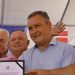 Governador anuncia decreto que tornará opcional uso de máscara em espaços fechados
