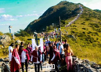 Após 2 anos fiéis voltam a celebrar a Semana Santa presencial em Monte Santo