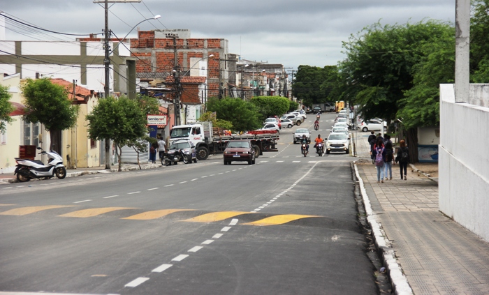 Valente passa por grande transformação com conclusão do asfaltamento e sinalização das ruas