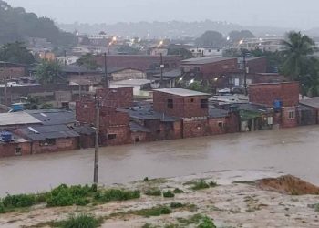 Chegam a 33 mortes confirmadas devido à chuva no Grande Recife