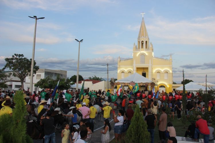 São Domingos II – Desfile de vaqueiros superou as expectativas em organização e número de participantes; diz comissão