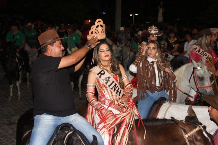 São Domingos II – Desfile de vaqueiros superou as expectativas em organização e número de participantes; diz comissão