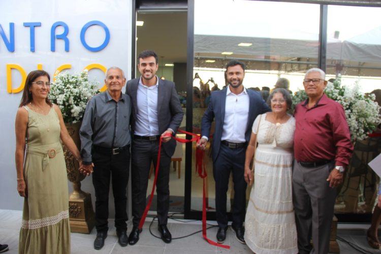 Inaugurado em Coité mais um moderno Centro Médico com objetivo de atender toda região