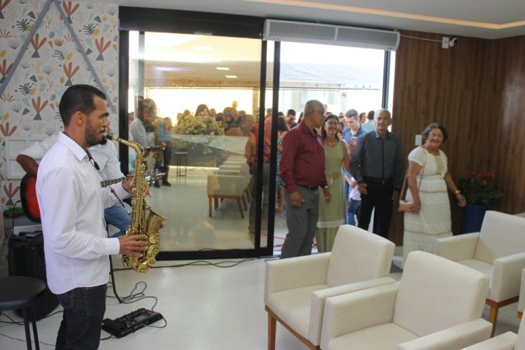 Inaugurado em Coité mais um moderno Centro Médico com objetivo de atender toda região