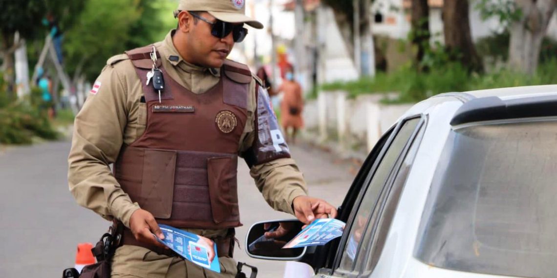 16° BPM promove blitze do Alerta Celular em Araci e Serrinha
