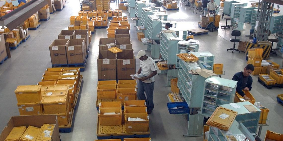 Presidente descarta taxar compra por meio de aplicativos estrangeiros