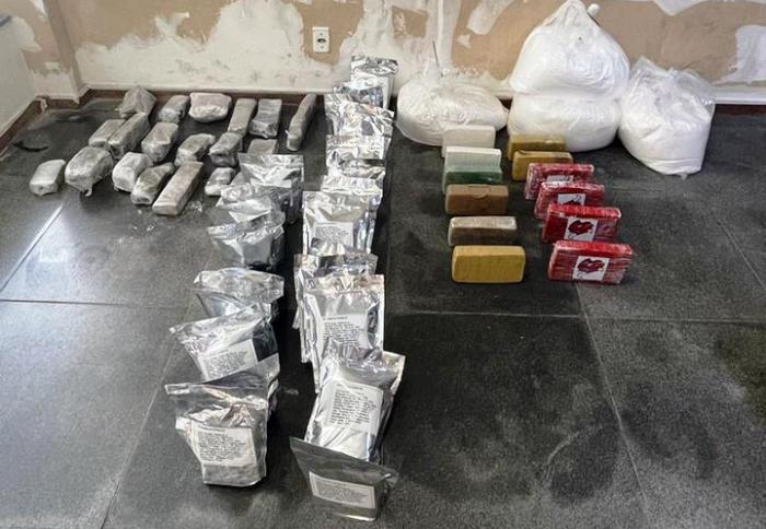 Feira: 66ª CIPM intercepta 30 kg de drogas que saíram de MG para BA