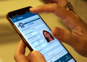 Eleitor tem até hoje para emitir, transferir e regularizar título