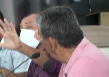 Vídeo com erro de cálculo do secretário de Esportes de Coité em reunião viraliza ‘2 X 10 = 40’
