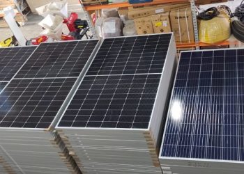 Carga de placas solares avaliada em R$ 520 mil tomada de assalto em Biritinga é recuperada em Irecê