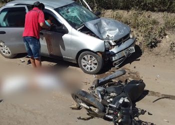 Homem morre em colisão envolvendo carro e moto em estrada vicinal de Mirangaba