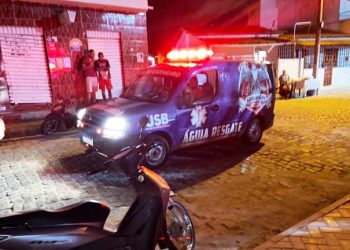 Homem é ferido a golpe de facão, segundo ele quando separava briga de cachorros