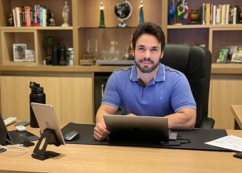 Ângelo Dourado se afasta de rádio para poder ser vice de ACM Neto