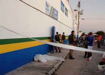 Homem é morto e outro fica ferido a tiros em frente ao Estádio de Coité; ambos são irmãos (atualizada)