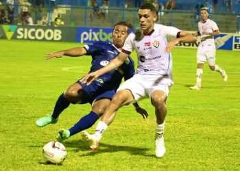 Vitória fica no 0 x 0 contra o Altos e seca adversários para não entrar no Z4