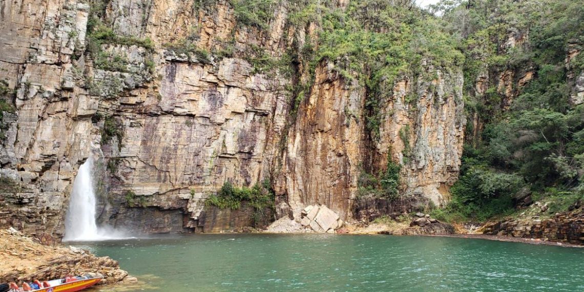 MG – Duas pessoas morrem em novo acidente no Lago de Furnas