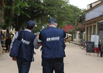 IBGE abre novo concurso com 48,5 mil vagas para recenseador