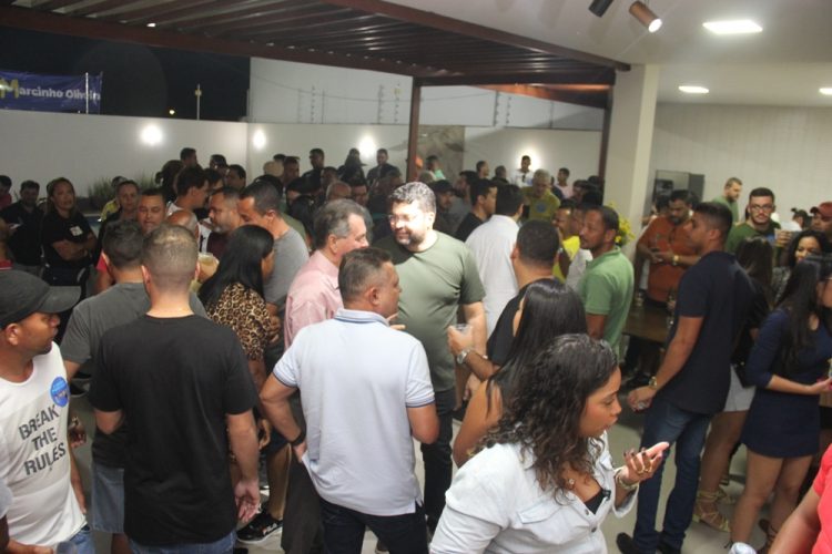 Pré-candidato a deputado estadual Marcinho Oliveira mantém tradição e reúne apoiadores de toda região no aniversário de Santaluz