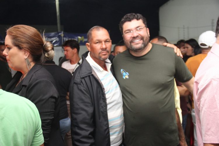 Pré-candidato a deputado estadual Marcinho Oliveira mantém tradição e reúne apoiadores de toda região no aniversário de Santaluz