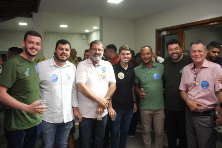 Pré-candidato a deputado estadual Marcinho Oliveira mantém tradição e reúne apoiadores de toda região no aniversário de Santaluz