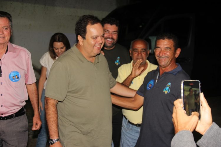 Pré-candidato a deputado estadual Marcinho Oliveira mantém tradição e reúne apoiadores de toda região no aniversário de Santaluz
