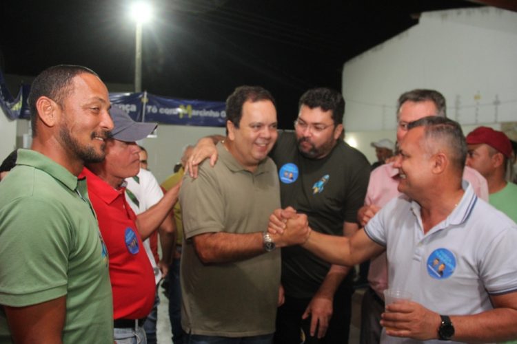 Pré-candidato a deputado estadual Marcinho Oliveira mantém tradição e reúne apoiadores de toda região no aniversário de Santaluz
