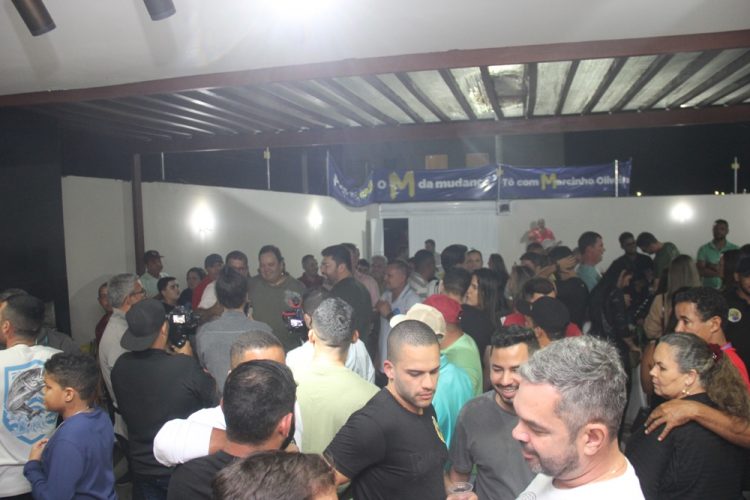 Pré-candidato a deputado estadual Marcinho Oliveira mantém tradição e reúne apoiadores de toda região no aniversário de Santaluz