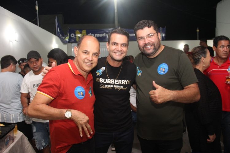 Pré-candidato a deputado estadual Marcinho Oliveira mantém tradição e reúne apoiadores de toda região no aniversário de Santaluz