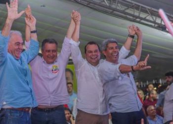 Doze prefeitos do PP, partido aliado a ACM Neto, anunciam apoio a Jerônimo