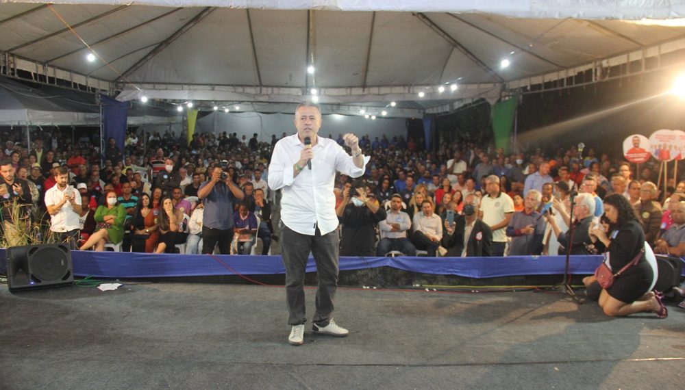 Coité – “Evento de governador”; avaliação de alguns prefeitos pela organização do lançamento da pré-candidatura de Alex da Piatã
