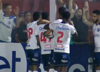 Série B – Bahia se livra de novo vexame com empate no fim contra o Vila Nova