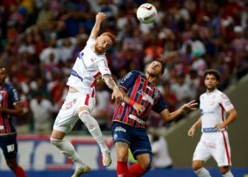 Série B – Bahia acorda no segundo tempo, bate o Náutico por 3 a 0 e encerra jejum na Fonte Nova