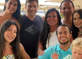 Gretchen afirma que não deixará herança milionária aos sete filhos: ‘Gasto tudo’