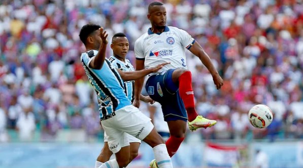 Serie B – Diante de mais de 42 mil torcedores, Bahia e Grêmio empatam sem gols na Arena Fonte Nova