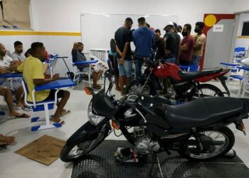 Curso profissionalizante de mecânicos de motocicleta vai certificar e inserir cerca de 30 jovens no mercado de trabalho
