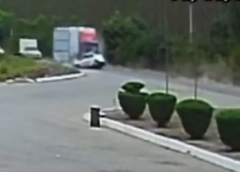 Pastor e esposa morrem após batida entre carro e caminhão no extremo sul