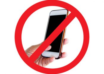 TSE volta a proibir celular, mesmo desligado, na cabine de votação