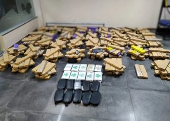 Polícia apreende droga avaliada em mais de R$ 1,5 milhão que seria distribuída em Feira e Senhor do Bonfim