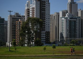 Revogado decreto que regulamenta profissão de corretor de imóveis