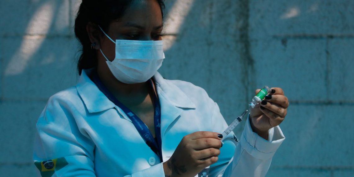 Piso da enfermagem: entidades apontam risco de hospitais demitirem