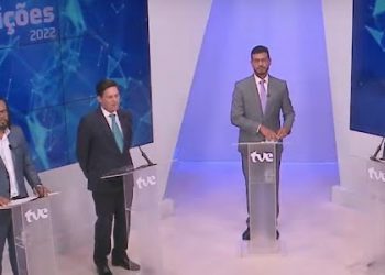 ACM Neto vira alvo de ataques, de novo, em debate e é chamado de “covarde” e “fujão”